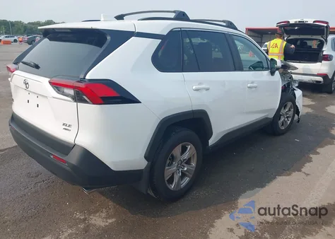 2025 Toyota Rav4 Xle z USA, uszkodzony, nr VIN 2T3P1RFV6SC513210